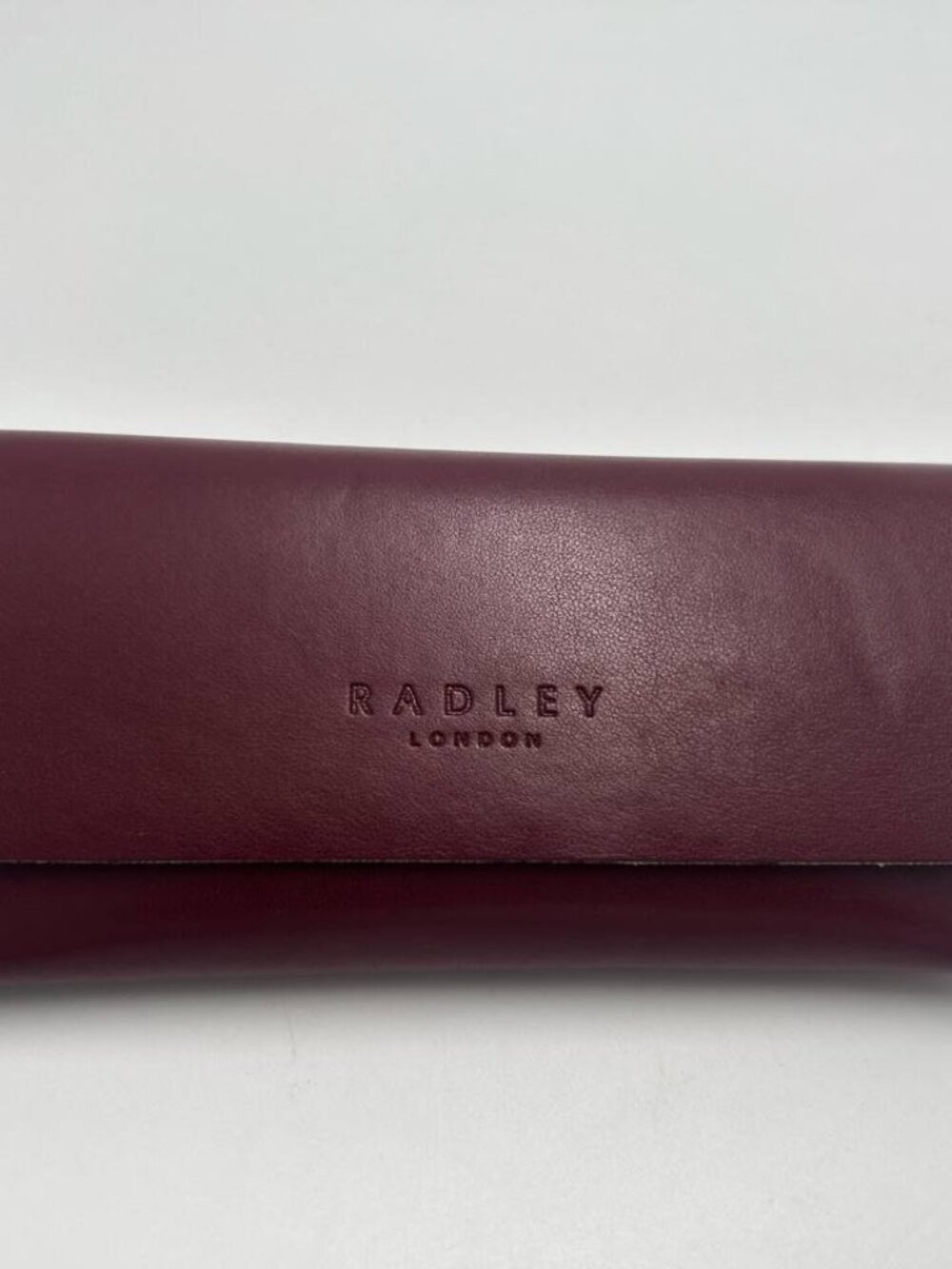 Radley London Hard Eyeglasses Case Burgundy Red Suede Interior 🕶️